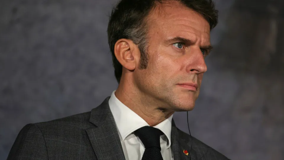 França cria guia de sobrevivência para cidadãos reagirem perante ameaça