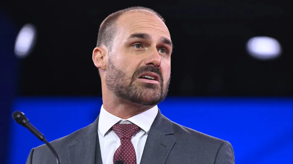 Conselho de Ética da Câmara instaura processo que pode cassar Eduardo Bolsonaro