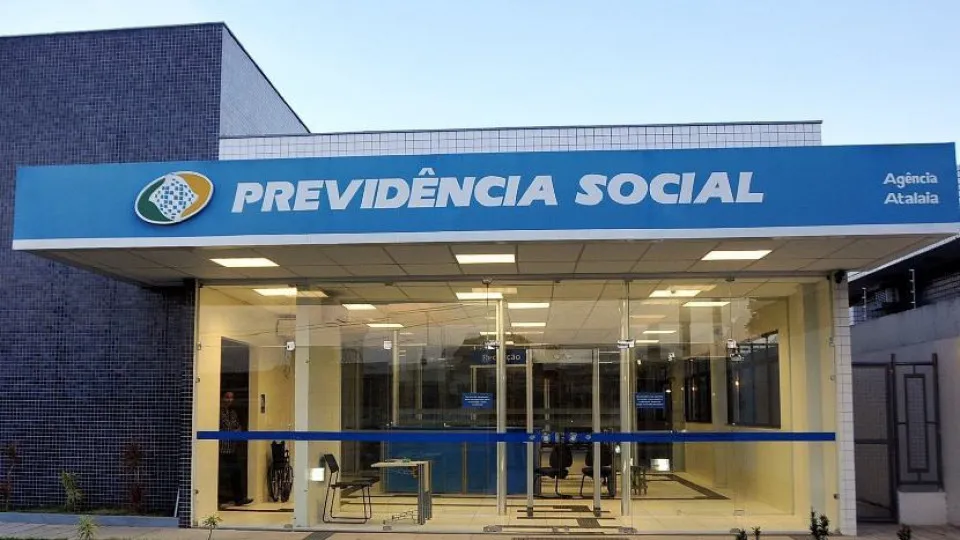 INSS pode antecipar 13º salário em 2026; veja o que se sabe