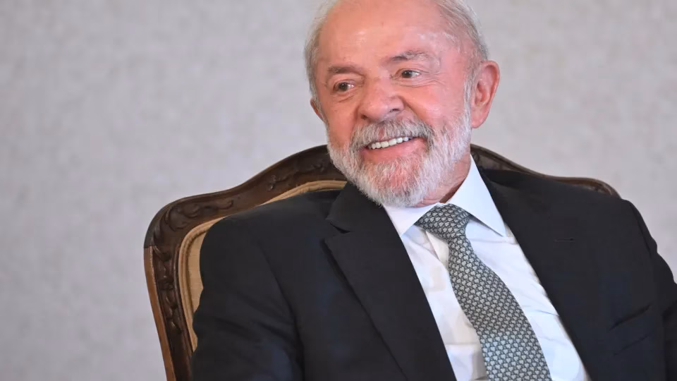 Lula chega aos EUA para encontro com Trump sob pressão eleitoral