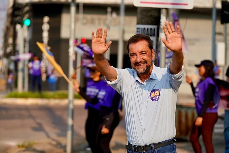 Hildon Chaves reconhece desempenho abaixo do esperado em debates e atribui lapsos a possíveis efeitos da Covid
