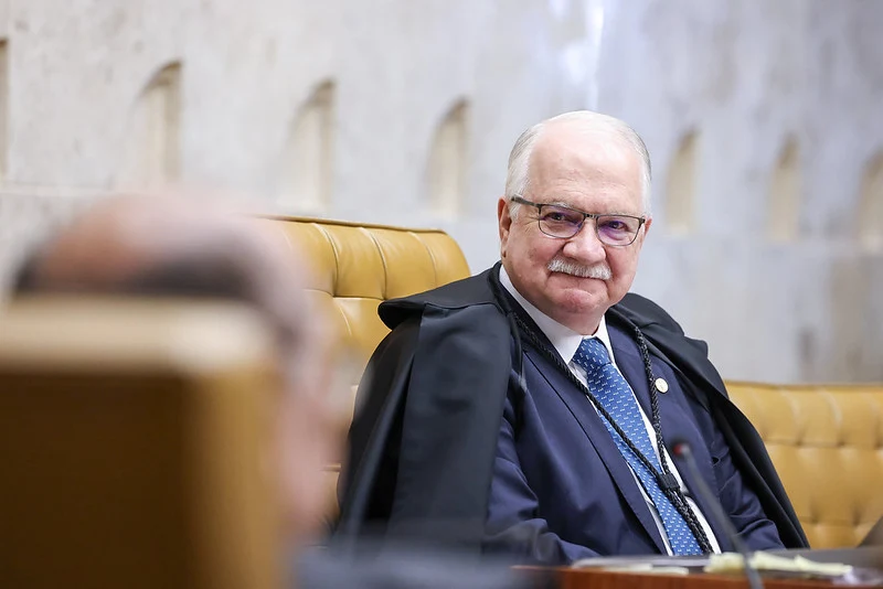 Caso Moraes: sessão começa com leitura de Fachin sobre mensagens de Vorcaro, e PGR fala em seguida