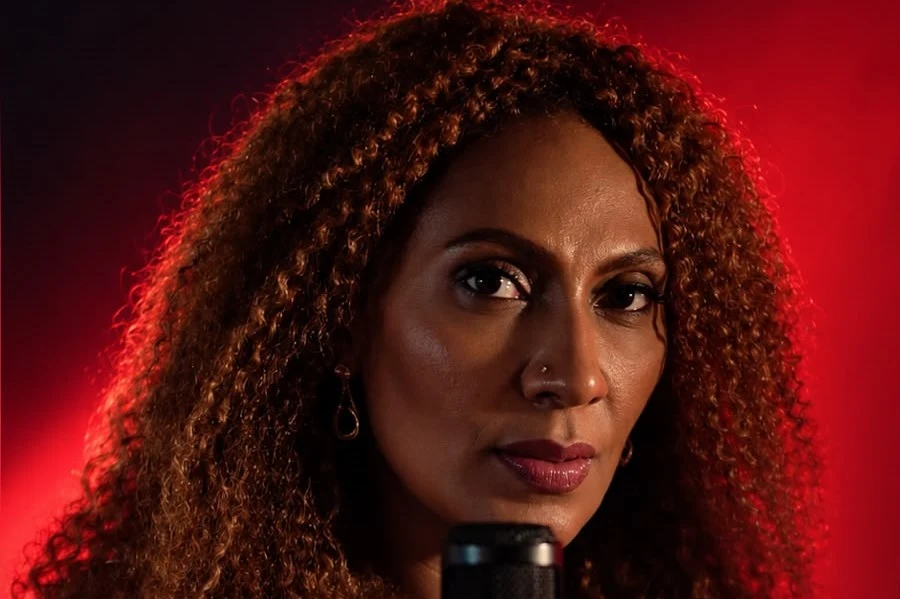 Marla Souza lança “Simplesmente” e reafirma a força das mulheres no sertanejo em Rondônia
