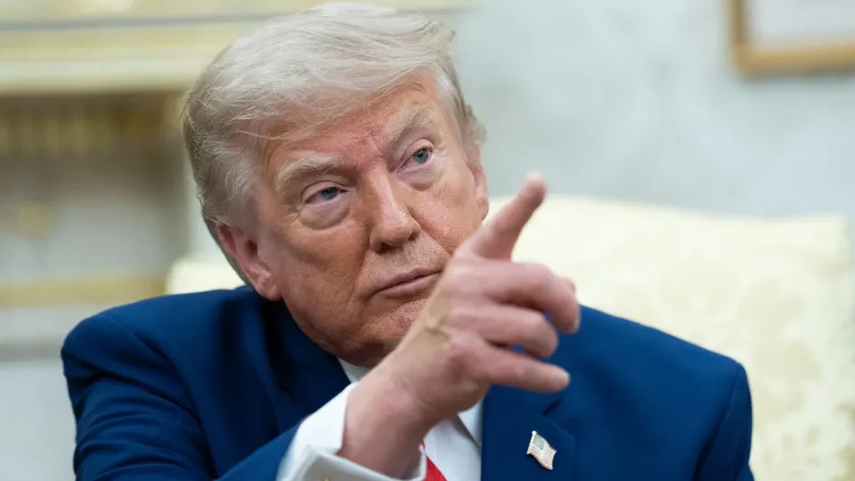 Trump agora descarta transmissão da execução de autor de massacre em base militar dos EUA