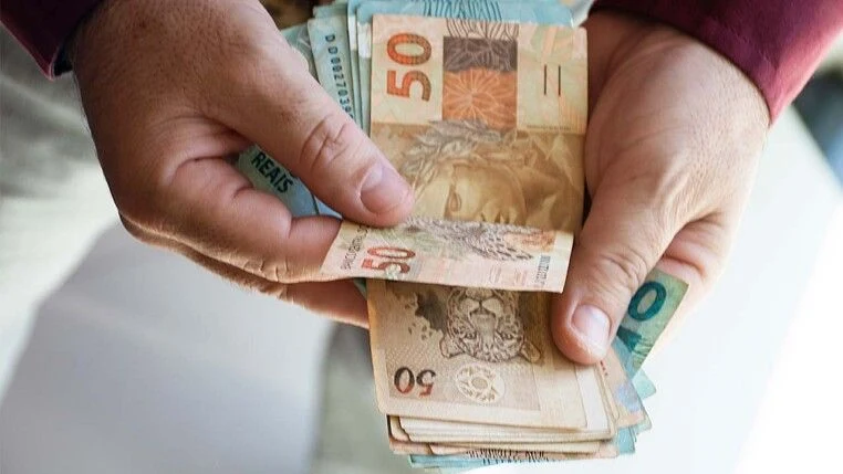 13º salário terá data da parcela antecipada; entenda orientação para empresas